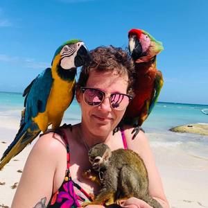 Meet your Posher, Lisa